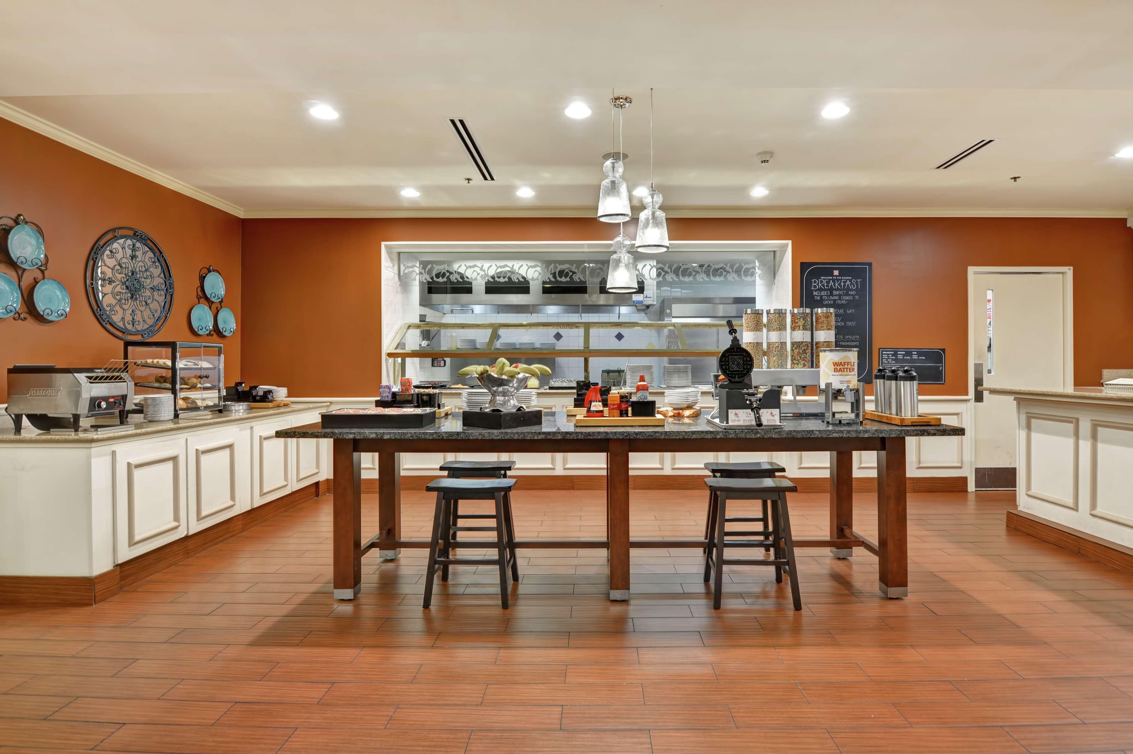 Hilton Garden Inn Appleton/Kimberly Bagian luar foto
