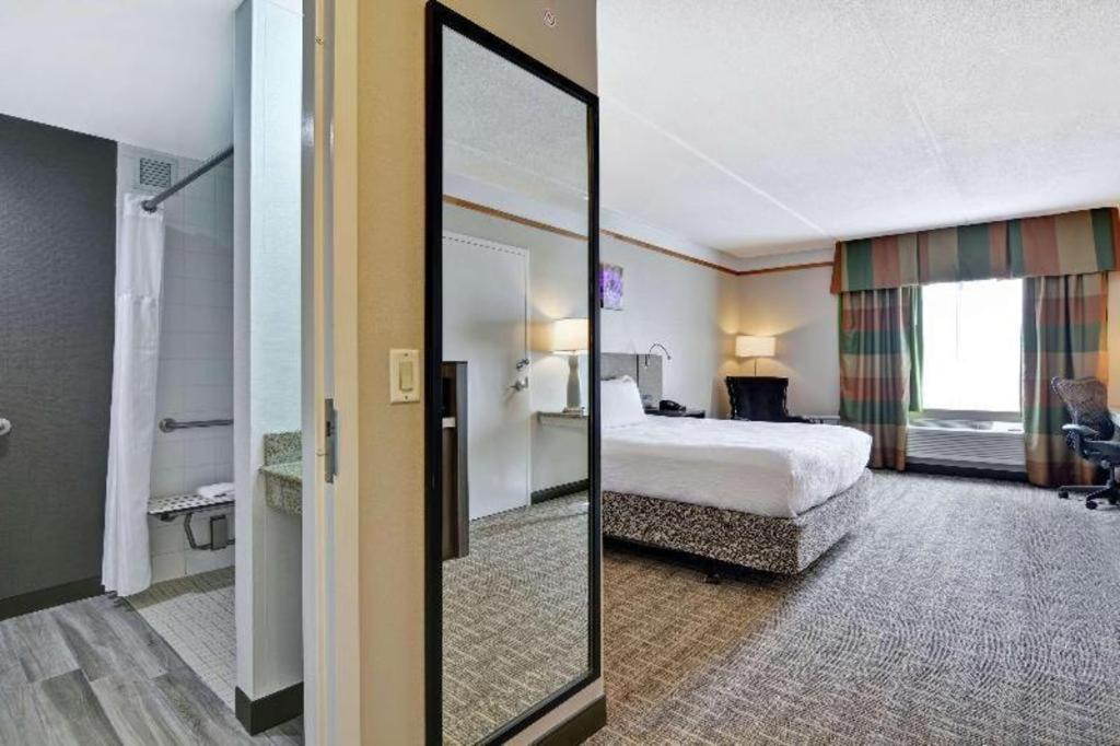 Hilton Garden Inn Appleton/Kimberly Bagian luar foto