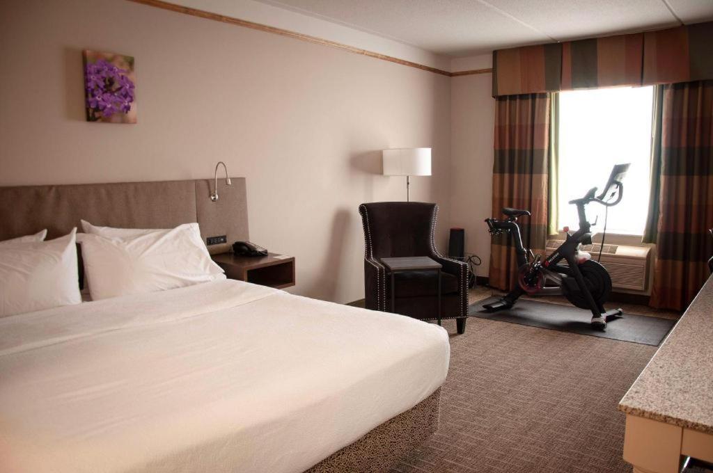 Hilton Garden Inn Appleton/Kimberly Bagian luar foto
