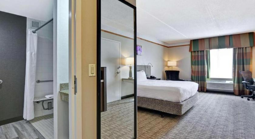 Hilton Garden Inn Appleton/Kimberly Bagian luar foto