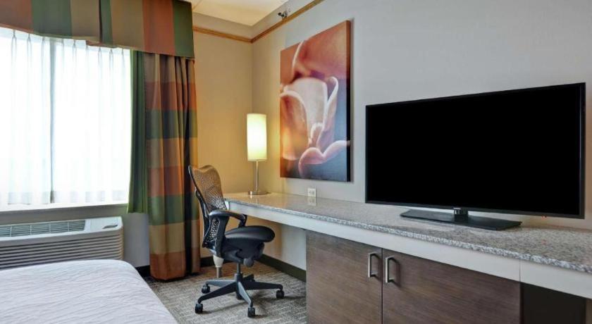 Hilton Garden Inn Appleton/Kimberly Bagian luar foto