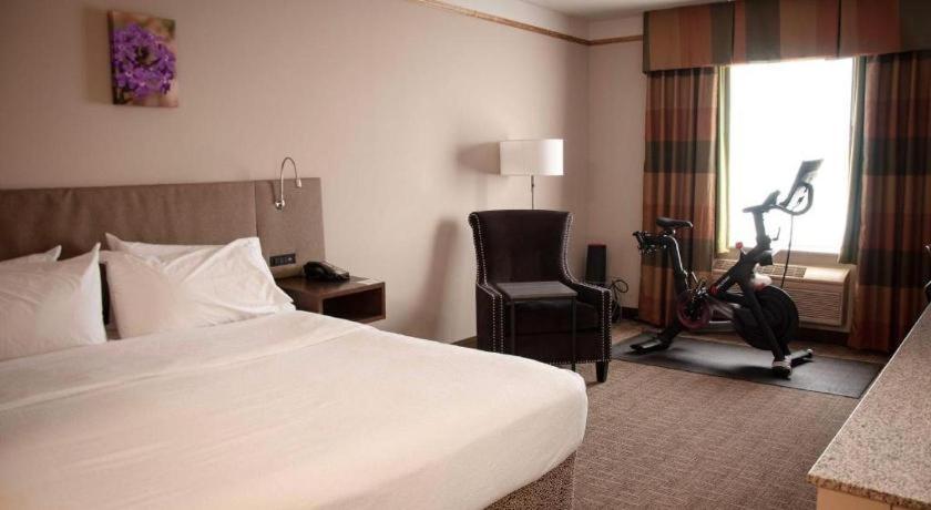 Hilton Garden Inn Appleton/Kimberly Bagian luar foto