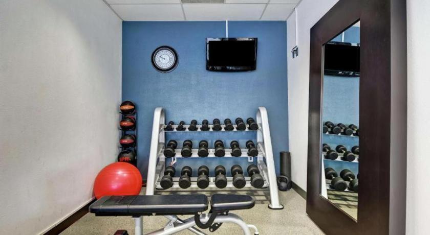 Hilton Garden Inn Appleton/Kimberly Bagian luar foto