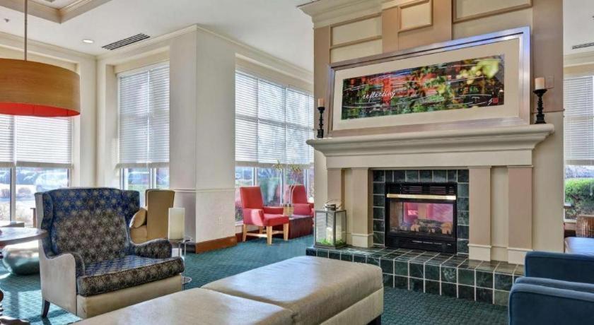 Hilton Garden Inn Appleton/Kimberly Bagian luar foto