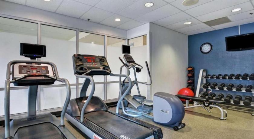 Hilton Garden Inn Appleton/Kimberly Bagian luar foto